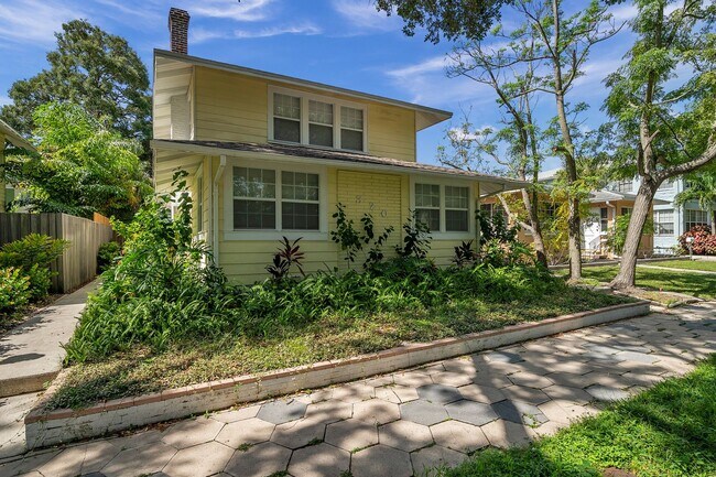 Building Photo - Historical Gem in the Old Northeast