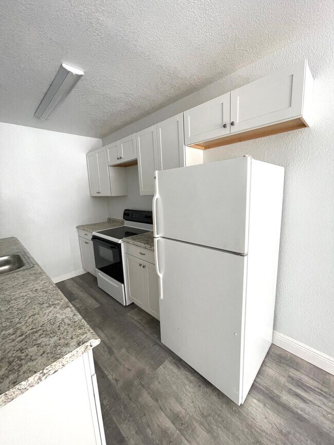 Foto del edificio - 312 10th Ave Dr W