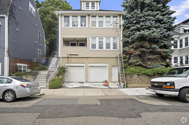 Building Photo - 398 E 8th St