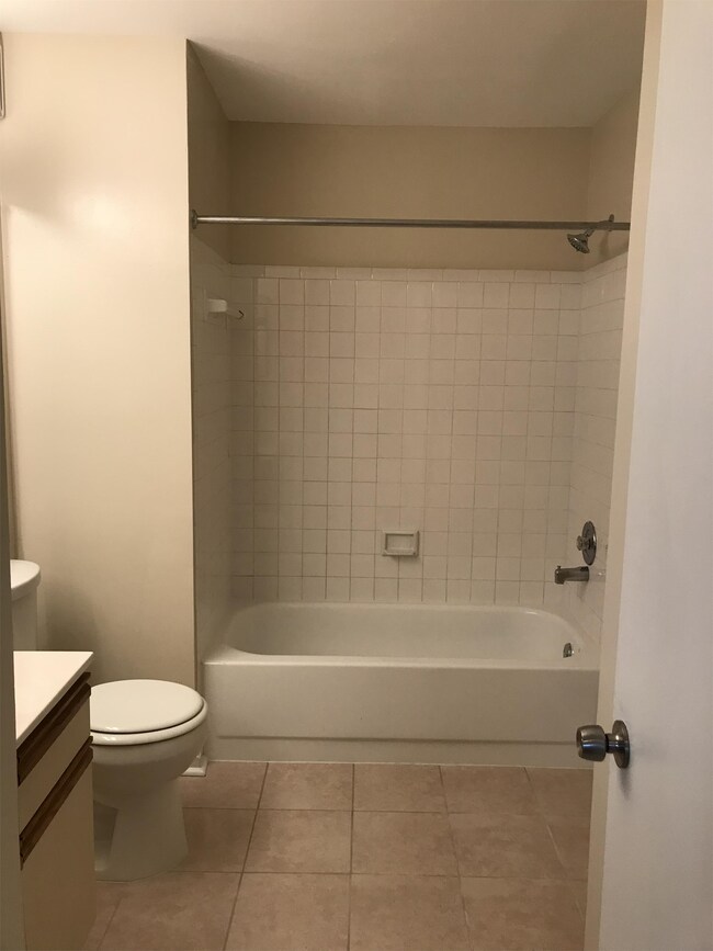 Foto del edificio - 10404 Beacon Ridge Dr