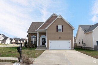 Building Photo - 3749 Silver Fox Ct
