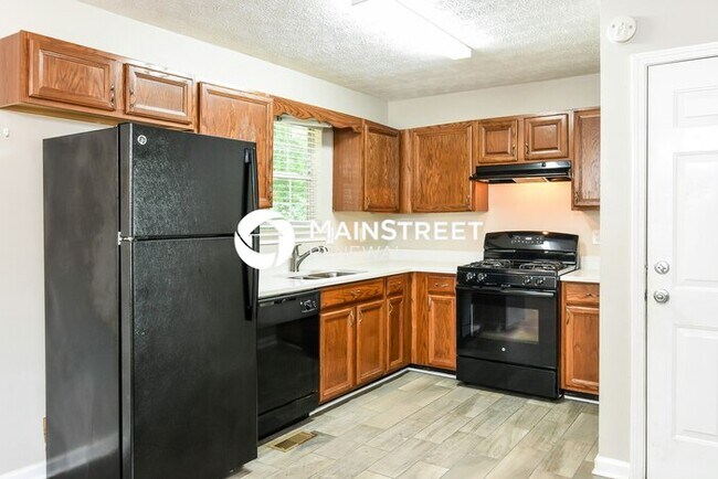Building Photo - 3 Bedroom Pet-Friendly Home in Dallas, GA with Main Street Renewal
