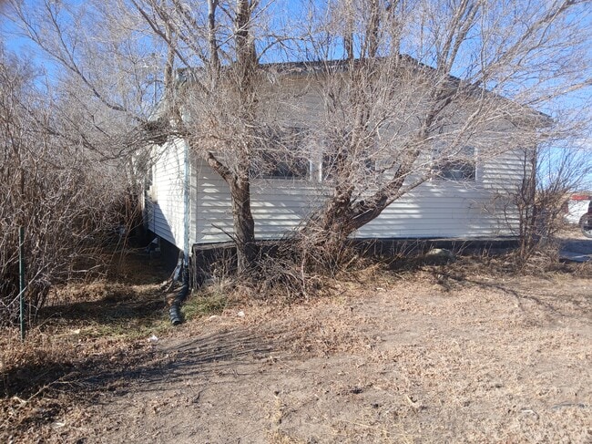 Building Photo - 716 Linnell St