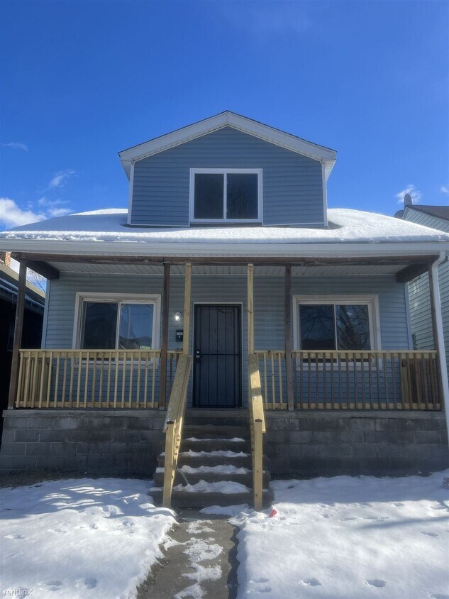 5 br, 2 bath House 4269 Pitt St House Rental in Ecorse, MI