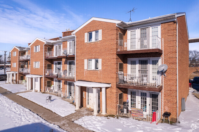 Building Photo - 4181 Williamsburg Ct