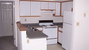 Building Photo - 4 Hartwell Ct