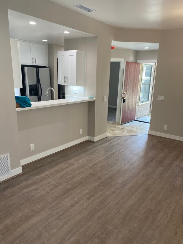 Living Area - 2304 Archwood Ln