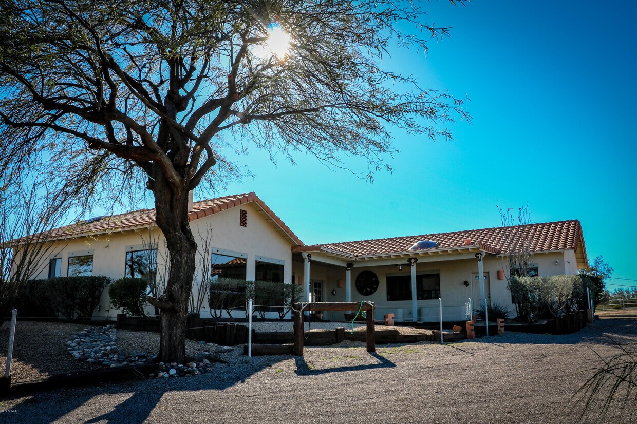 Primary Photo - 18330 Moonlight Mesa Rd