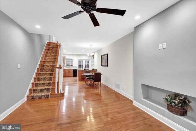 Foto del edificio - 529 W Thompson St
