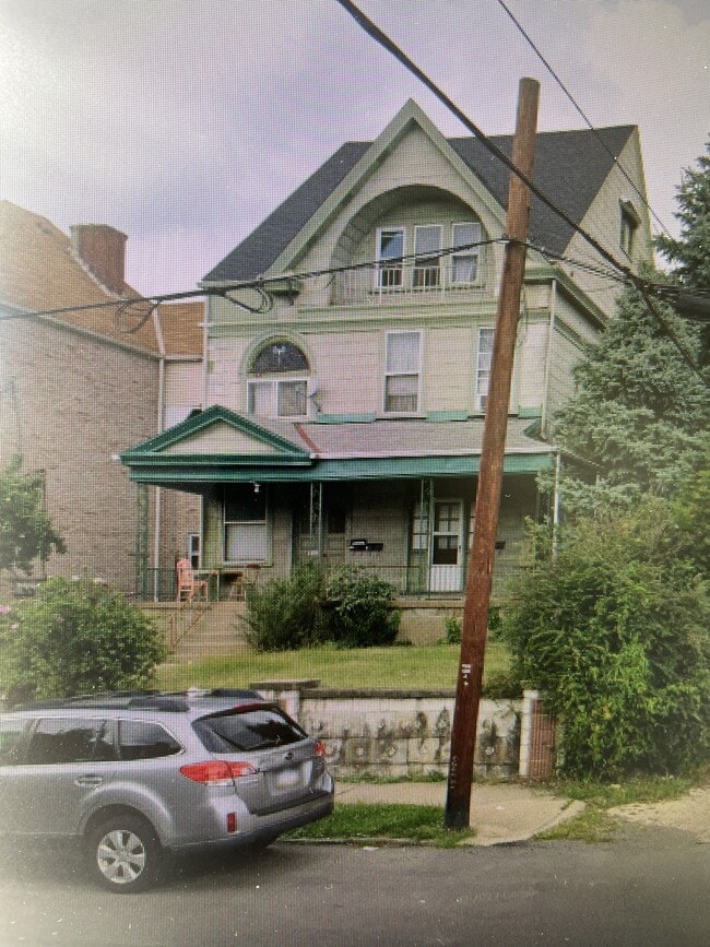Building Photo - 4739 Maripoe St