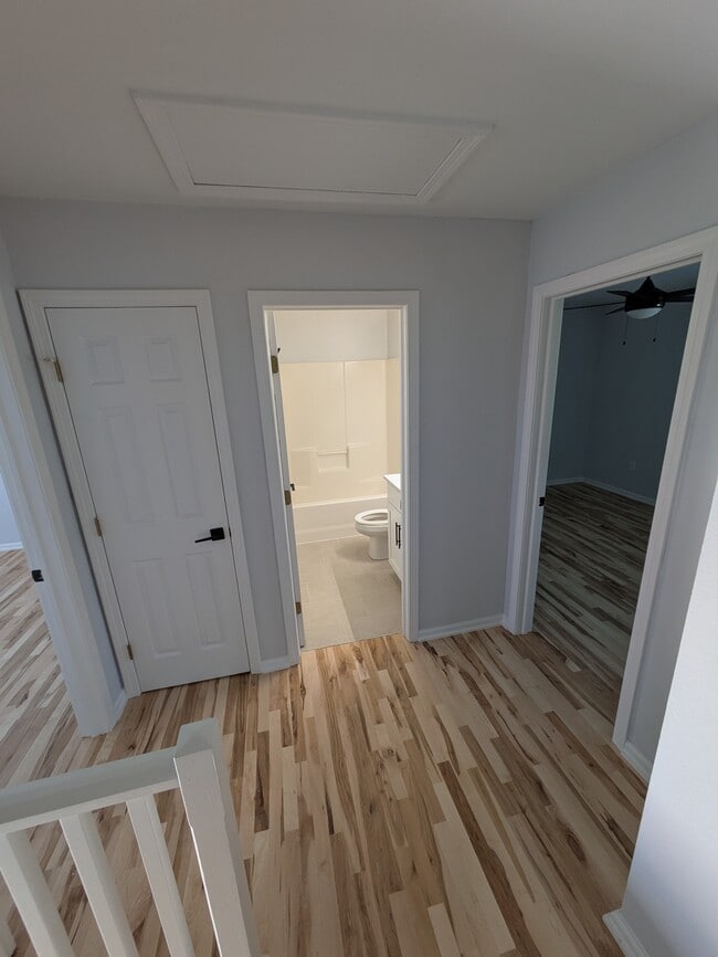 Building Photo - 918NP