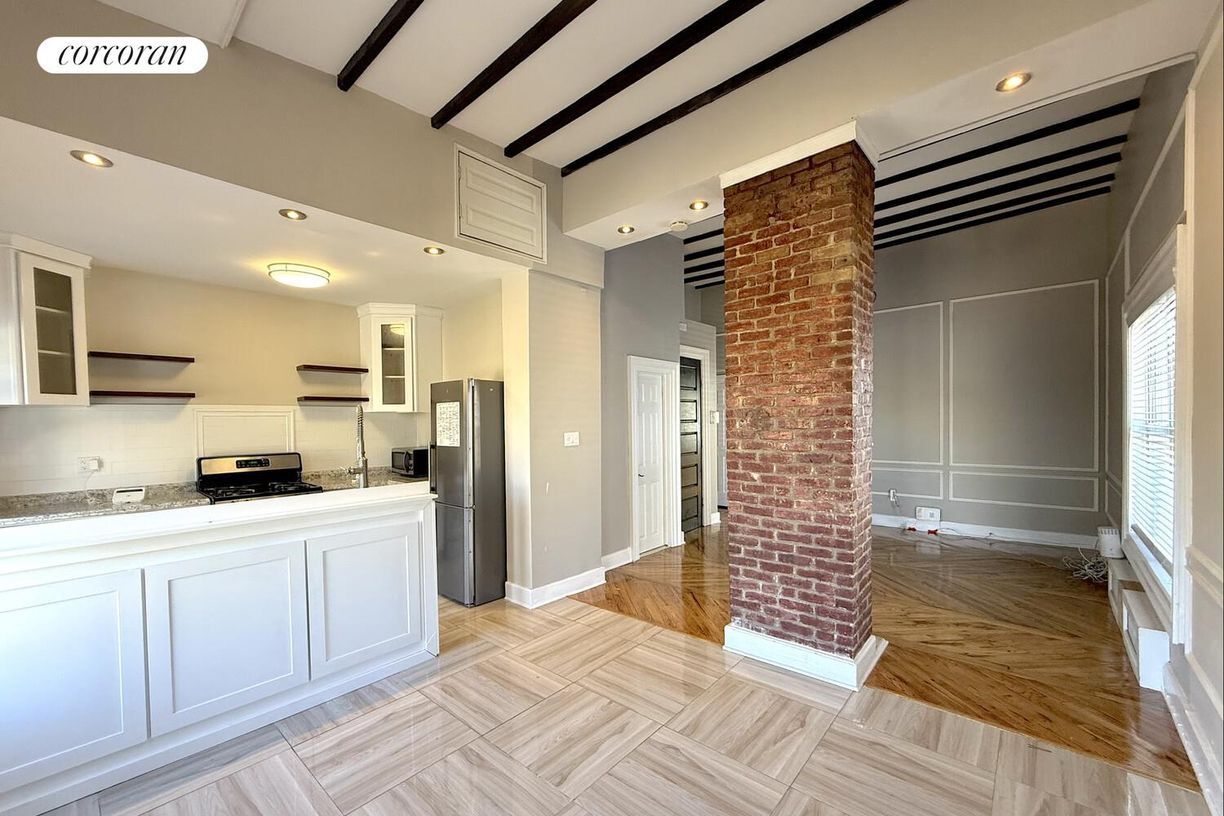 Foto principal - 1013 E 96th St