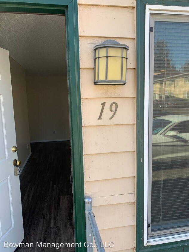Primary Photo - 239-281 SE 148th Ave