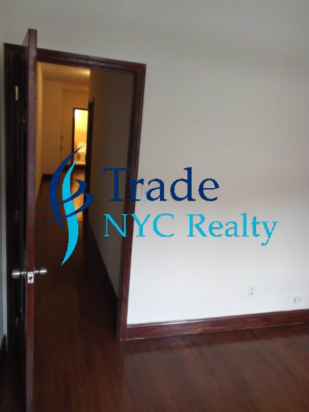 Primary Photo - 786 9th Ave