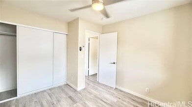 Building Photo - 99-785-785 Holoai St
