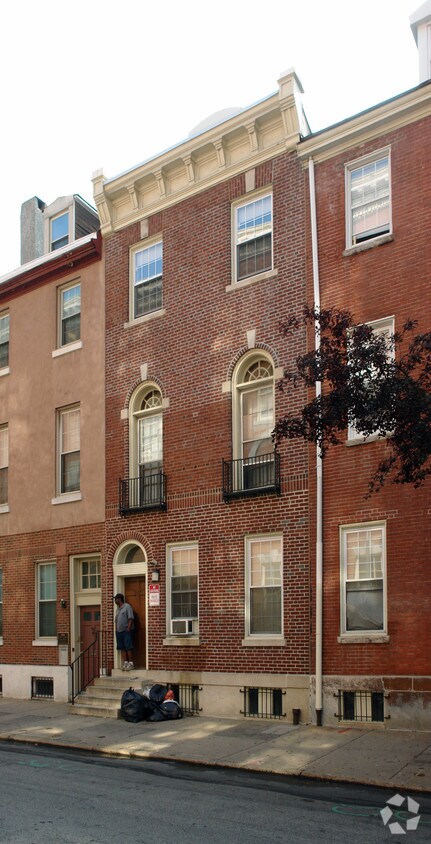 Primary Photo - 237 S 13th St