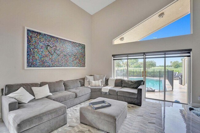 Building Photo - 8180 Nadmar Ave