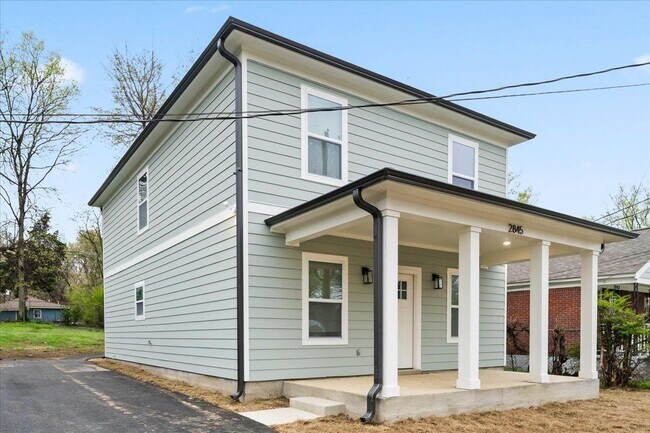 Building Photo - 2845 Yale Ave