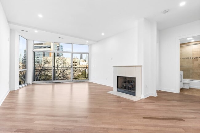 Foto del edificio - 914 W Hubbard St