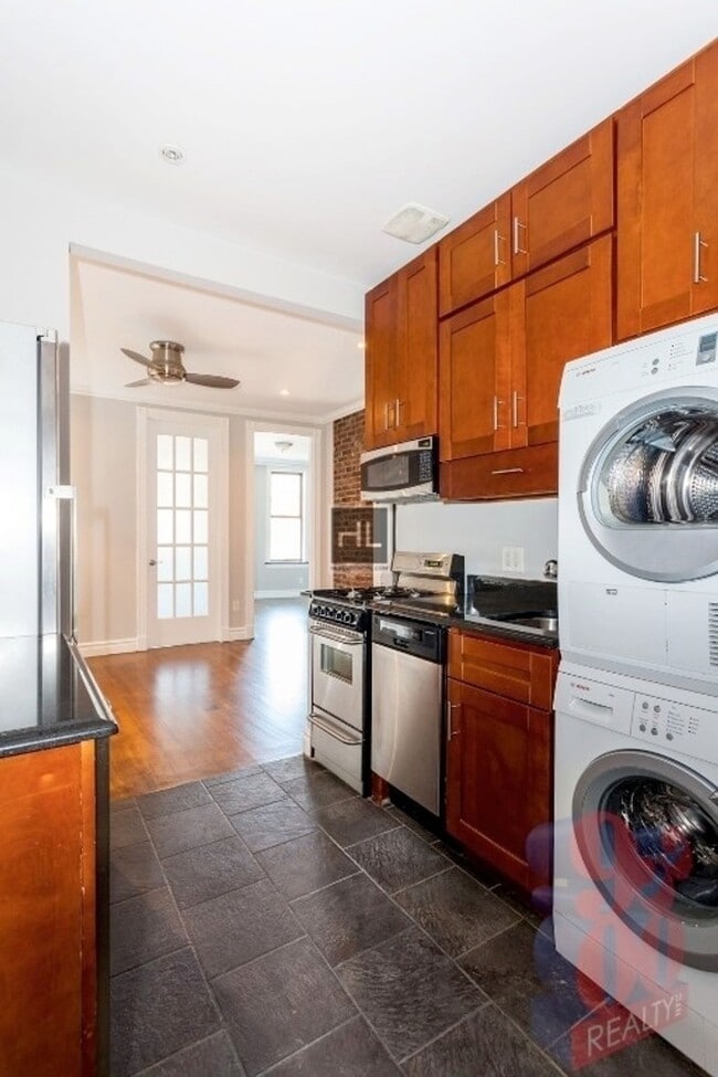 Building Photo - East 18th Street