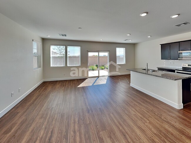 Building Photo - 8152 Inhibition Ct