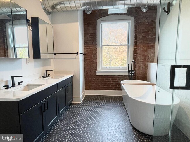 Foto del edificio - 521 N 13th St