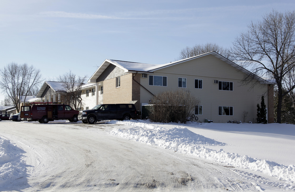 Building Photo - Maple Manor Apartments