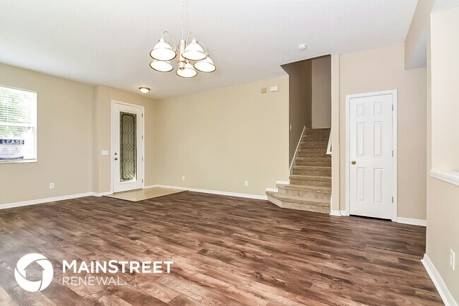Building Photo - 11157 Golden Silence Dr