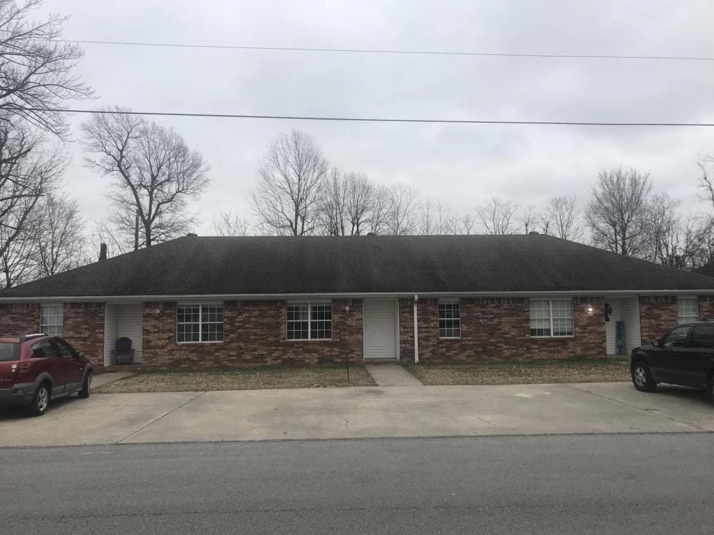 Primary Photo - 401 Magnolia Dr