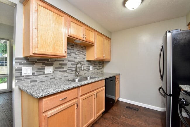 Photo - Cute 2 Bed 1 Bath Condo in Bountiful!!