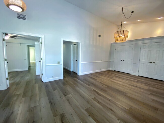 Building Photo - 47 Pelican Pl
