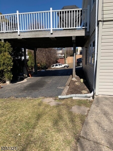 Building Photo - 44 Sunset Dr