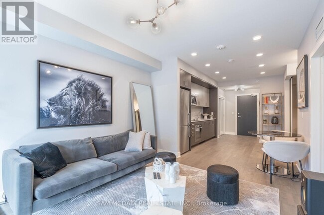 Photo du bâtiment - 1575 Lakeshore Rd W