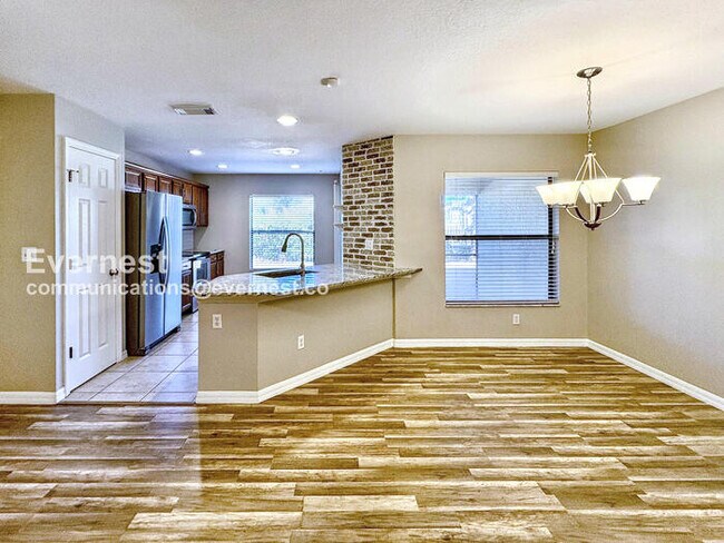 Foto del edificio - 2429 Hibiscus Bay Ln