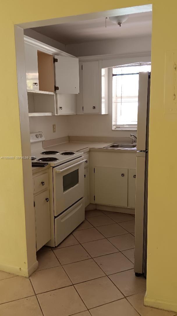 Building Photo - 1826 Cleveland St