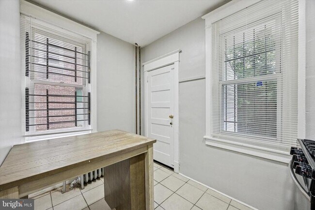 Foto del edificio - 1611 Allengrove St