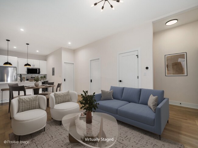 Foto del edificio - 2142 N Maplewood Ave