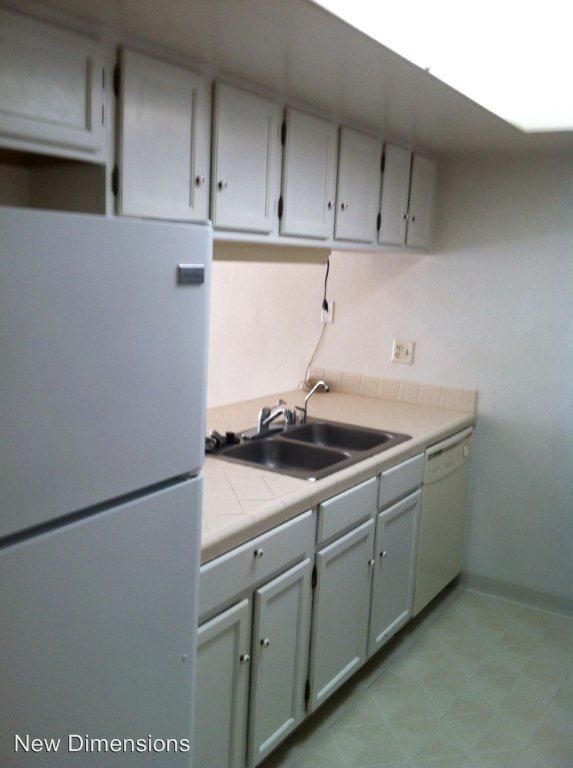 Building Photo - 8720 Dixon Ln