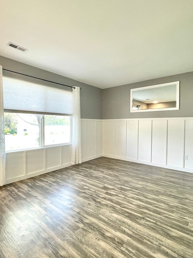 Foto del edificio - Spacious 3 Bed Home Near Hill AFB & I-15 – RV Parking + Fenced Yard