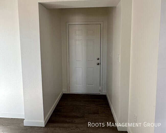 Building Photo - Home Available to Lease - Apply Today!