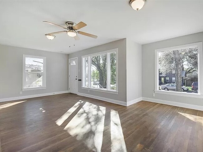 Foto del edificio - 3114 E 13th St