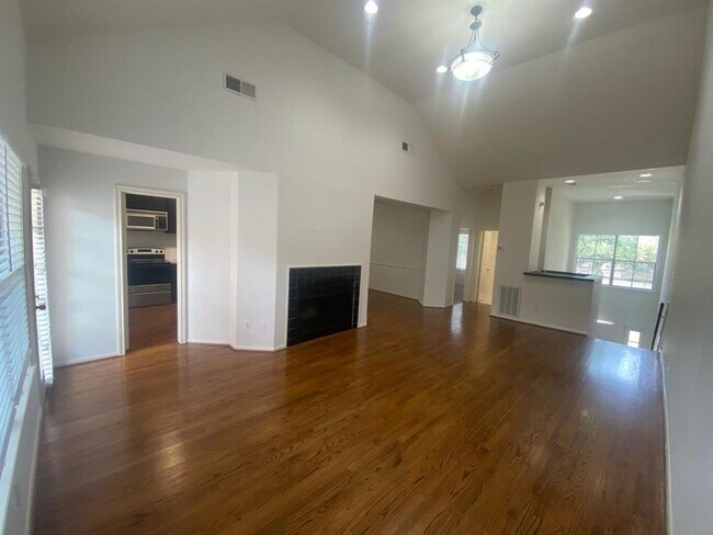 Foto del edificio - 627 Hawthorne St