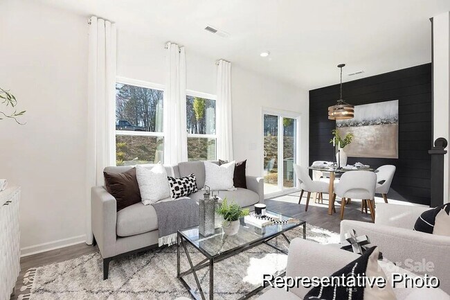 Foto del edificio - 3 Bedroom Townhome Near Lake Wylie