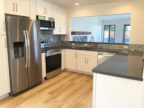 Building Photo - 2092 Penasquitas Dr