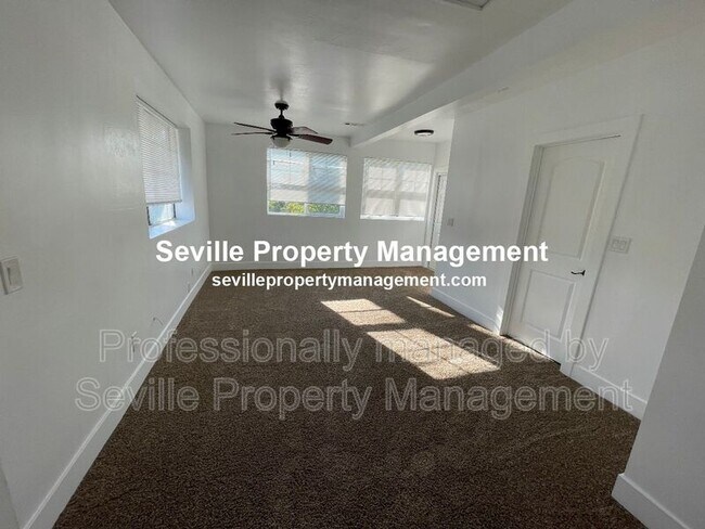 Foto del edificio - 3427 Laguna Ave