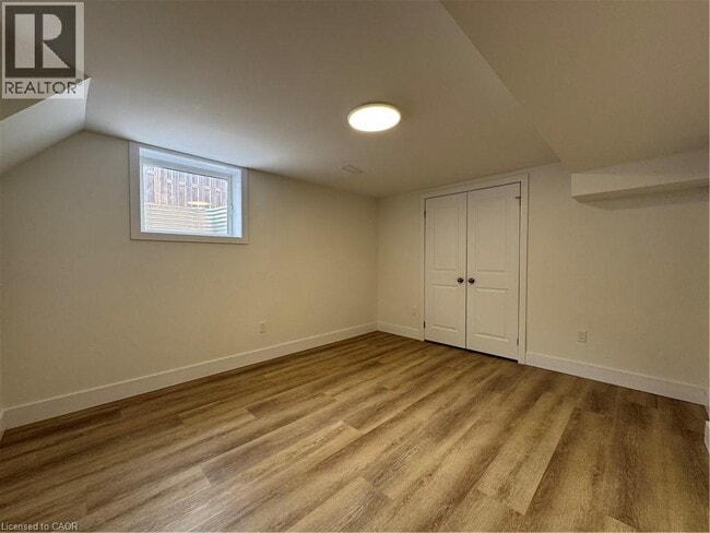 Building Photo - 12 Arrowhead Pl