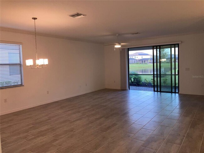 Foto del edificio - 6511 Clairborne Ln