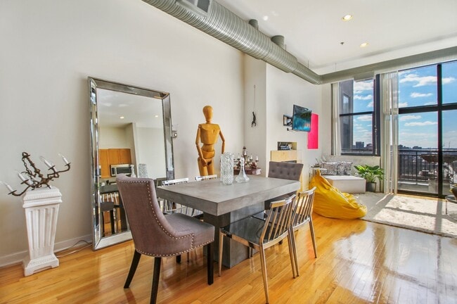 Foto del edificio - 547 S Clark St