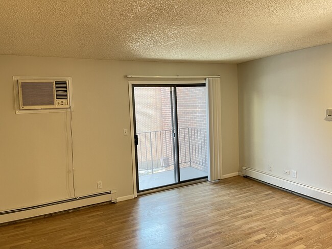 Foto del edificio - 35 W Burlington St