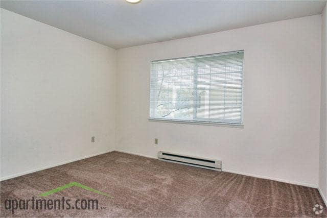 Bedroom - North Country Manor Apartments